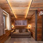 Avalanche - Alpine Boutique 3*