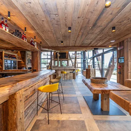 Avalanche - Alpine Boutique Sauze D'Oulx