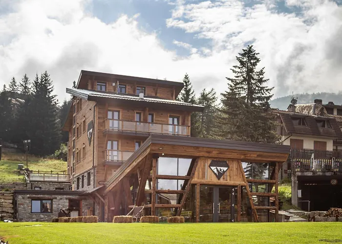 Avalanche - Alpine Boutique 3*