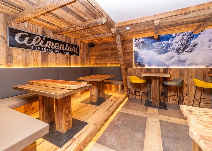 Avalanche - Alpine Boutique 3*